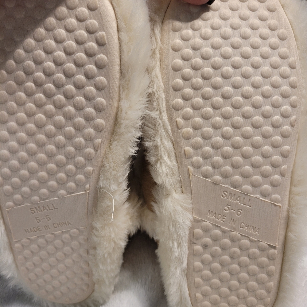 Womens slippers boots Sz 5-6 Read Post - Picture 5 of 5